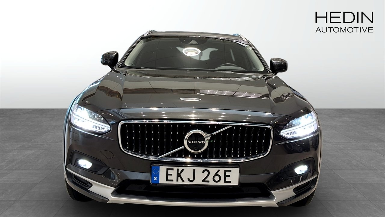 Volvo V90 Cross Country B5 AWD 2021, bild 2/10