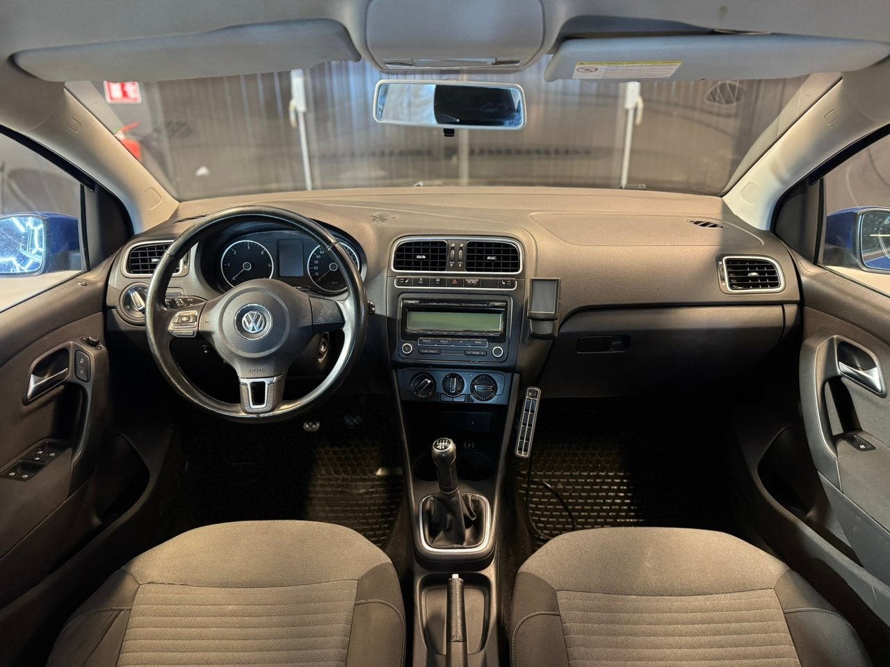 Volkswagen Polo 2010, bild 6/10