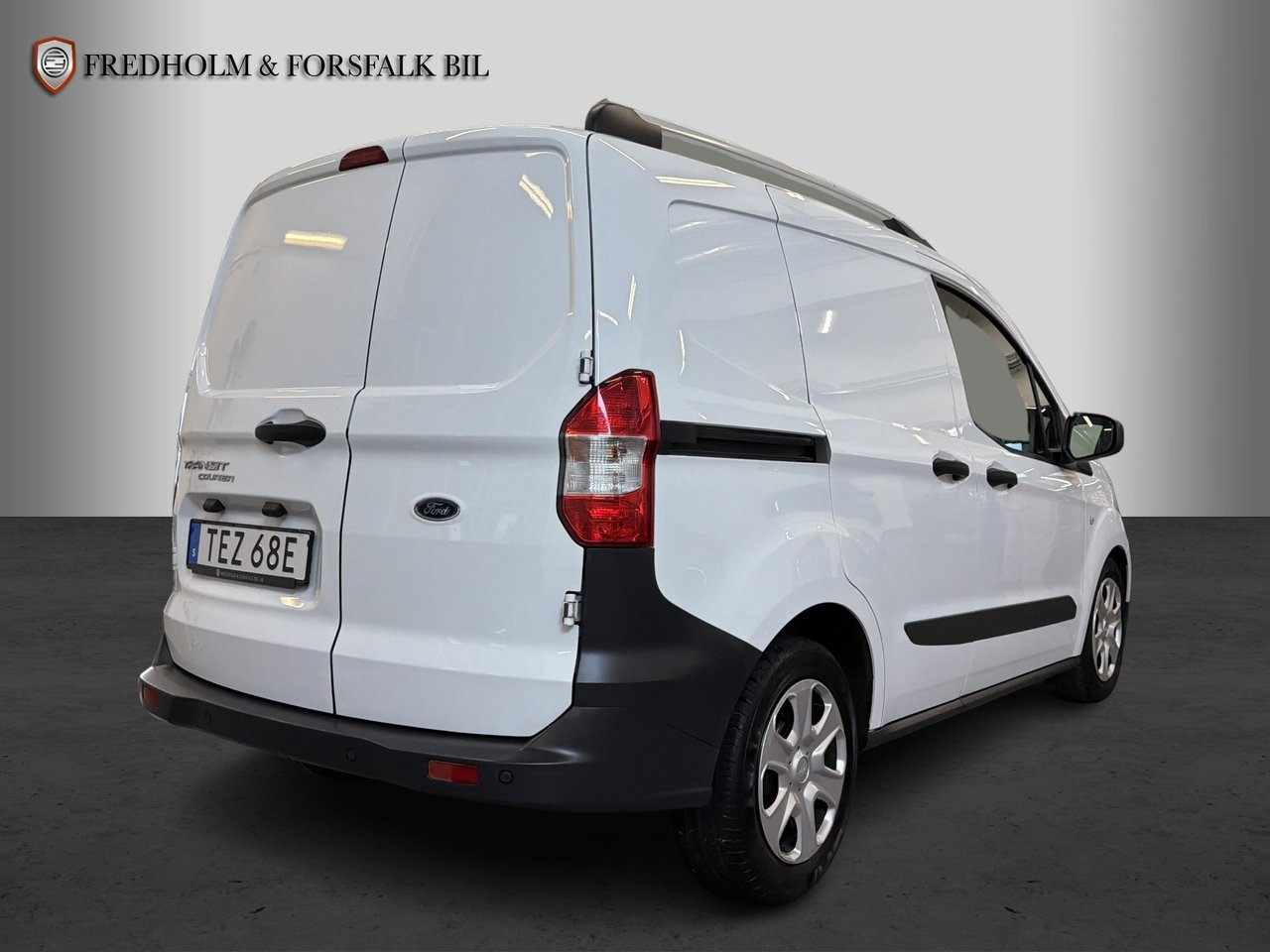 Ford Transit Courier 2020, kuva 5/10