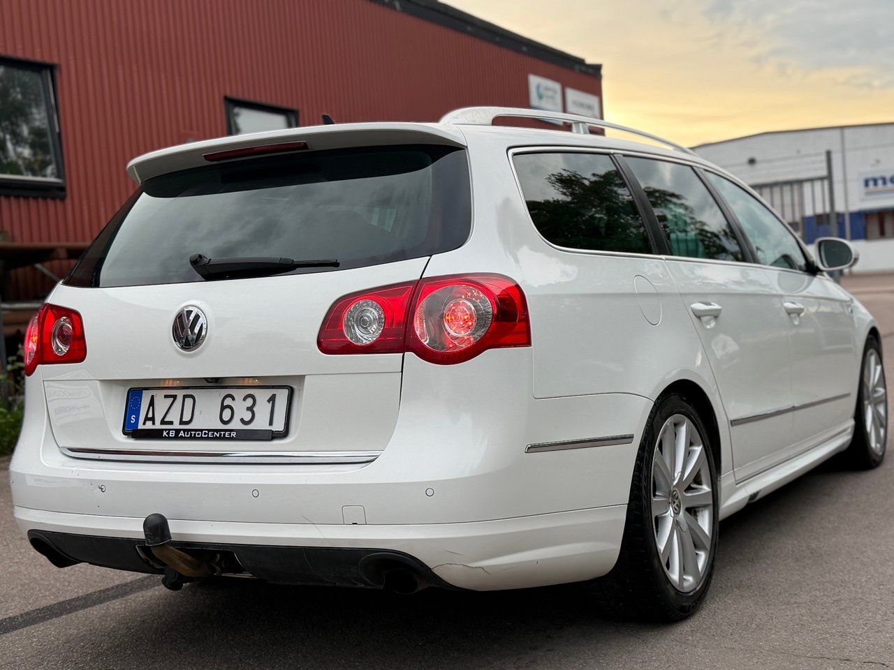Volkswagen Passat 2010, bild 5/25