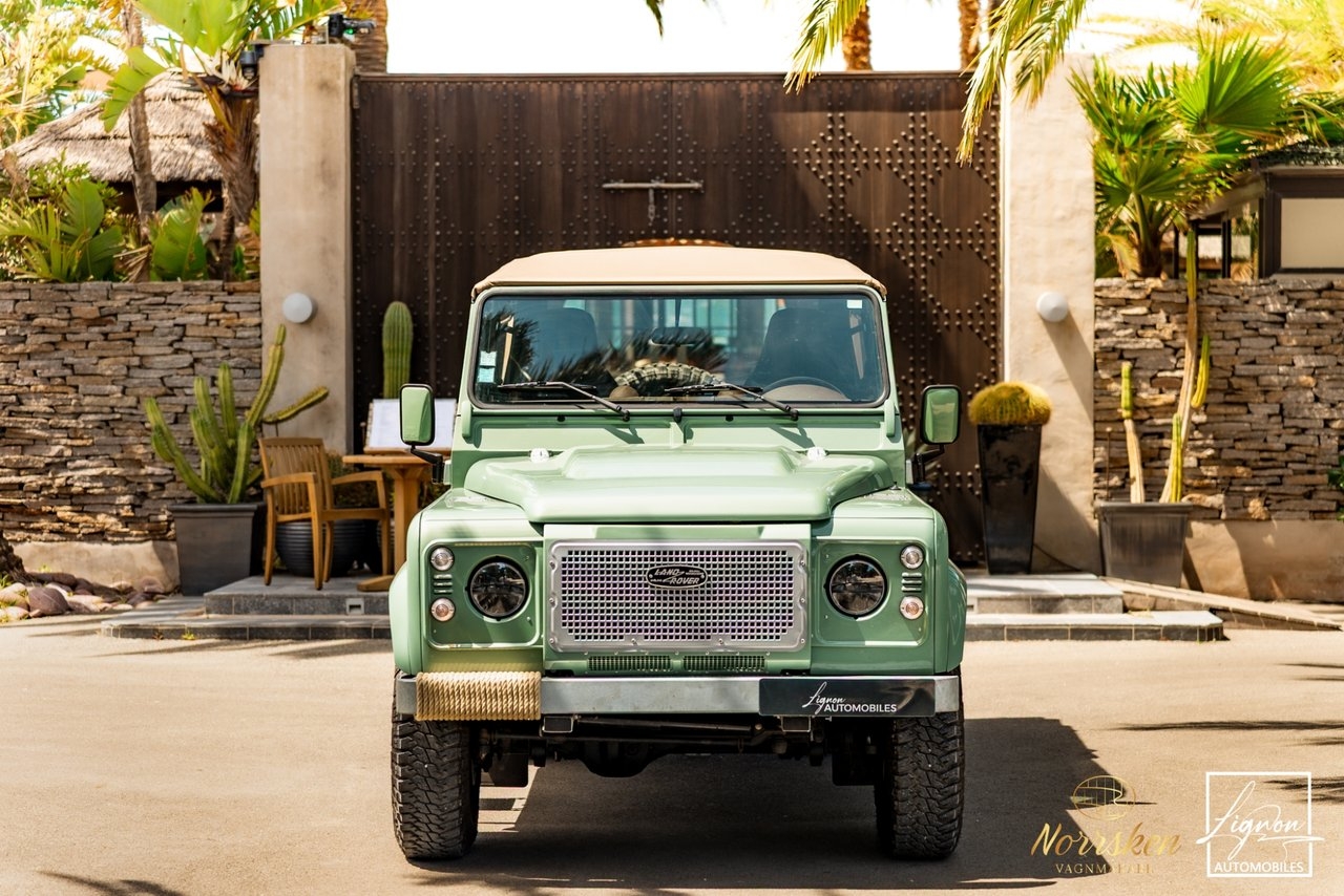 Land Rover Defender 90 TD4 2.2 Soft top 2015, bild 5/27