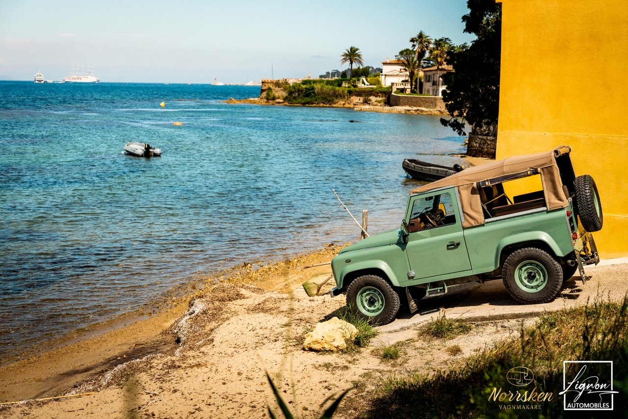 Land Rover Defender 90 TD4 2.2 Soft top 2015, bild 6/27