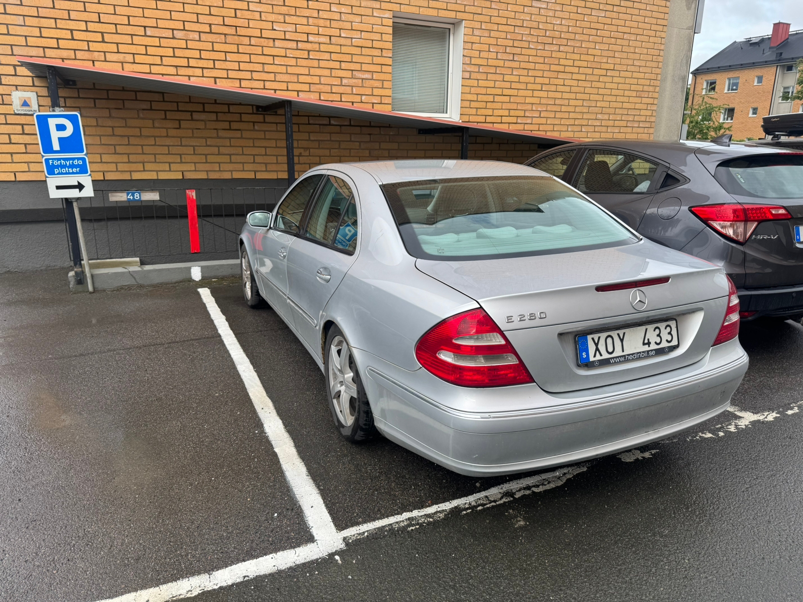 Mercedes-Benz E