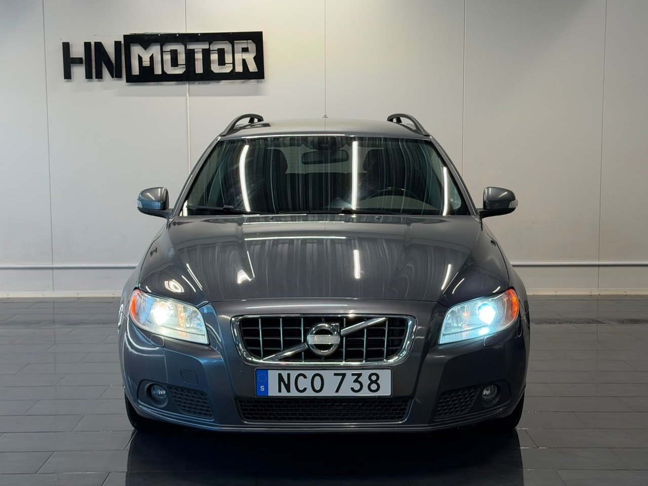 Volvo V70 D3 Geartronic Momentum 2011, kuva 3/26