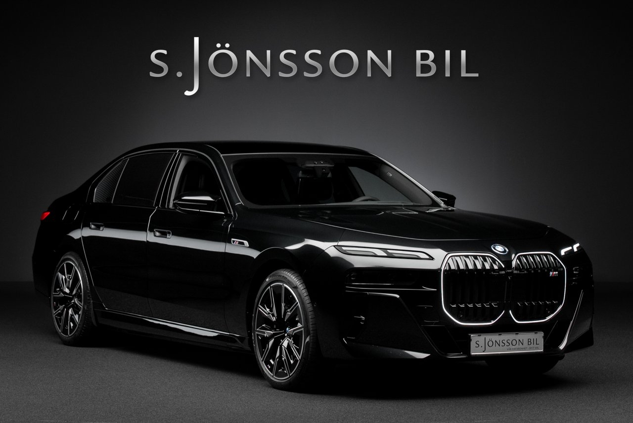 BMW M760e
