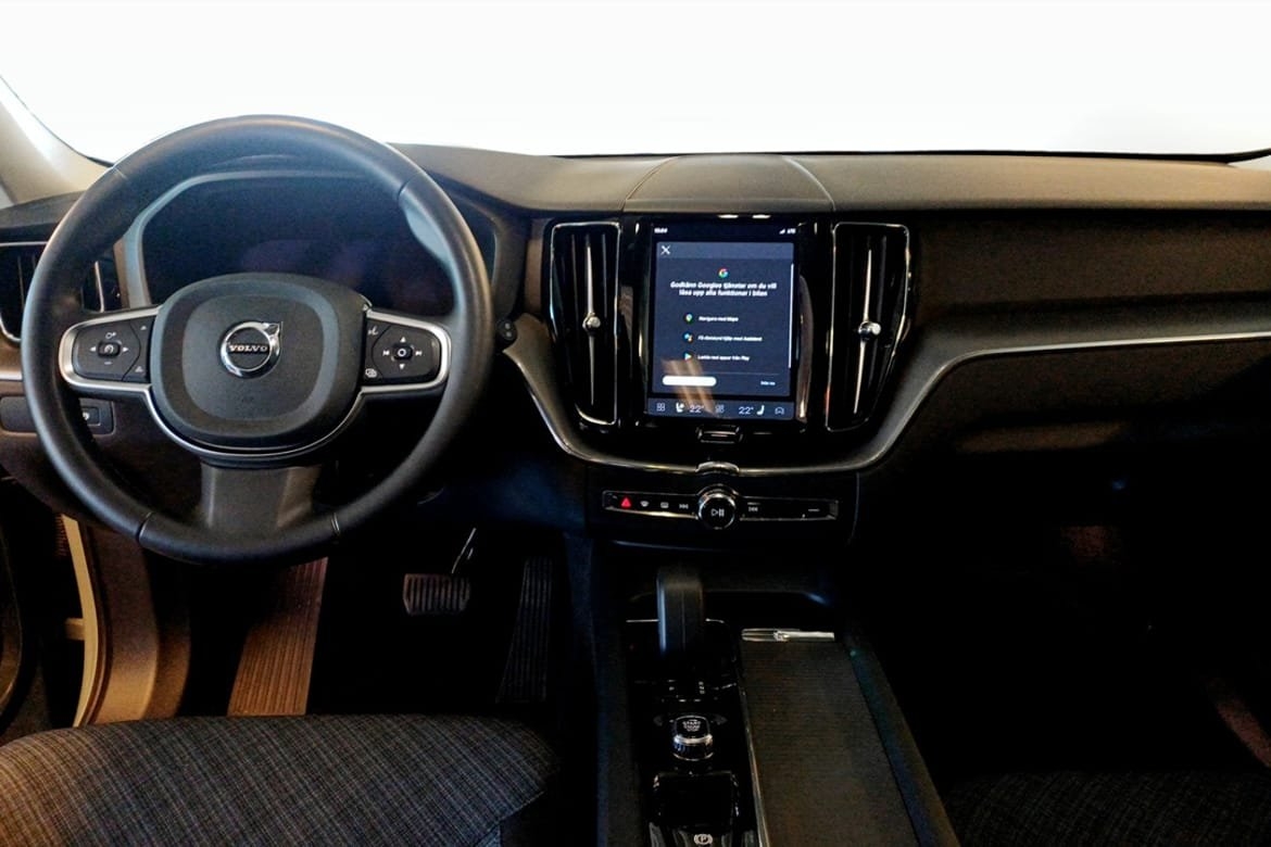 Volvo XC60 Recharge T6 II Core Edition 2024, bild 4/9
