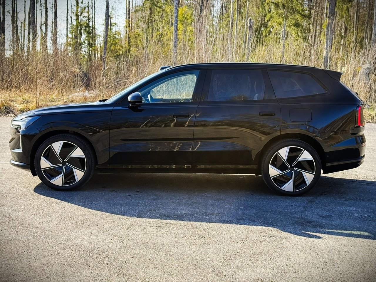 Volvo EX90 Twin Motor Ultra 7 sits 22" 2025, kuva 2/26