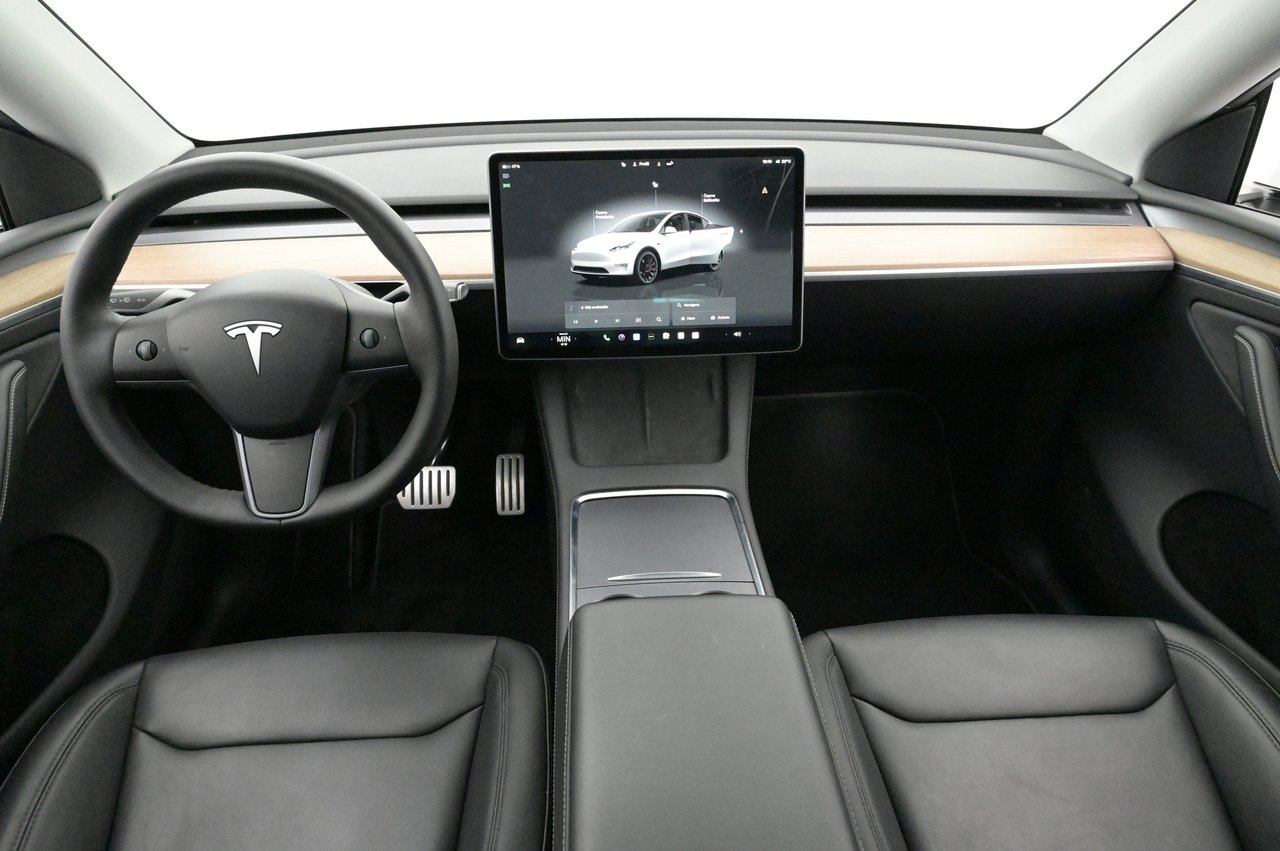 Tesla Model Y 2023, bild 6/27