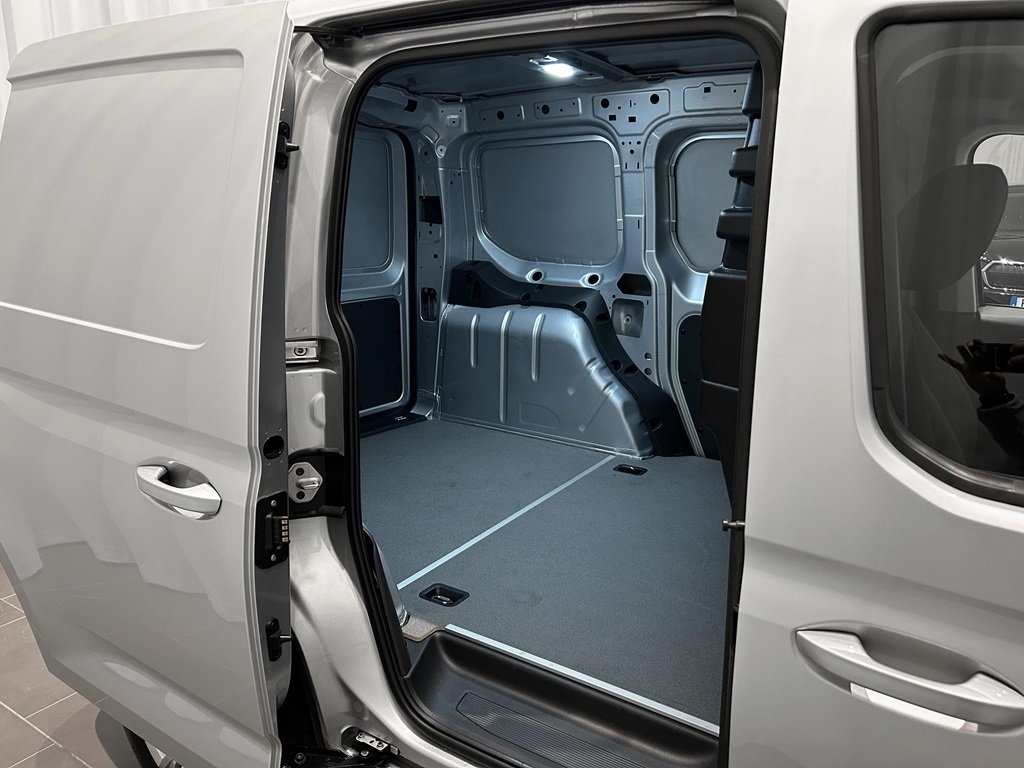 Volkswagen Caddy Cargo eHybrid 150hk DSG 2025, bild 5/10