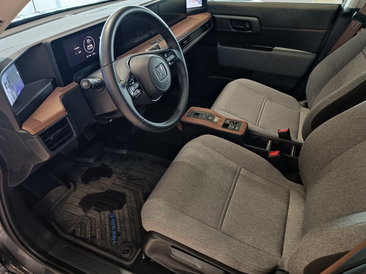 Honda e 35.5kWh inkl Vinterhjul 2022, bild 7/10