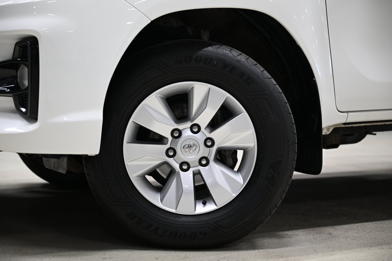 Toyota HiLux 150HK Servicebil 2021, bild 3/10