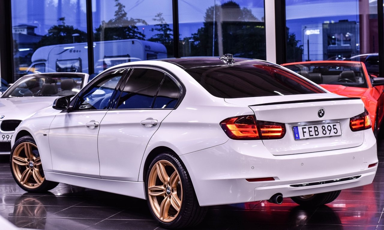 BMW 320 d xDrive Sedan Sport line Euro 5 2014, bild 3/14