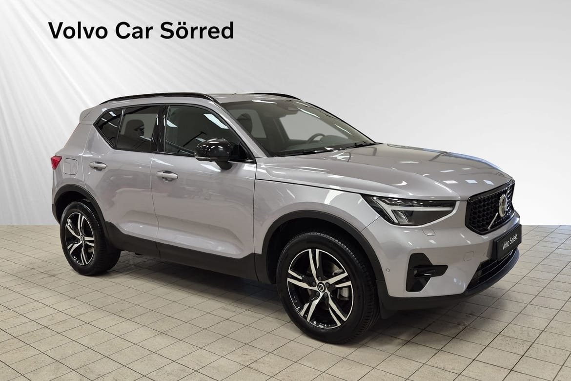 Volvo XC40 B3 FWD Bensin Plus Dark 2026, kuva 6/16