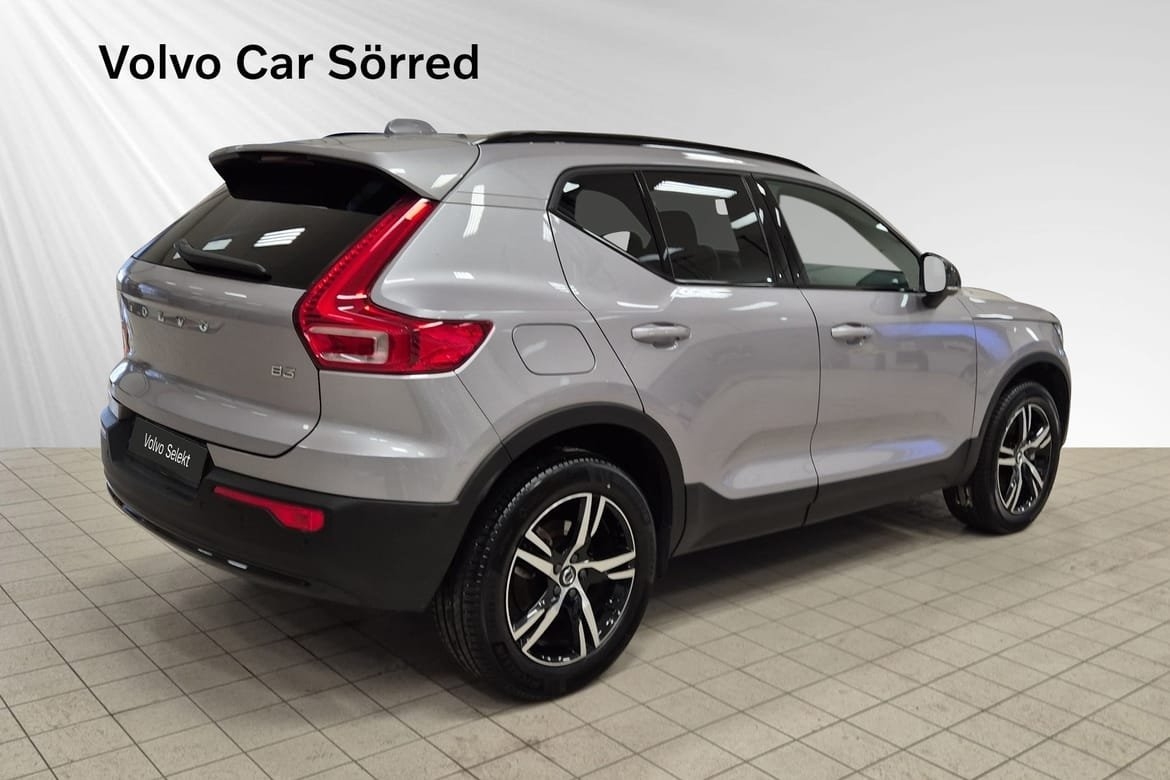 Volvo XC40 B3 FWD Bensin Plus Dark 2026, kuva 5/16