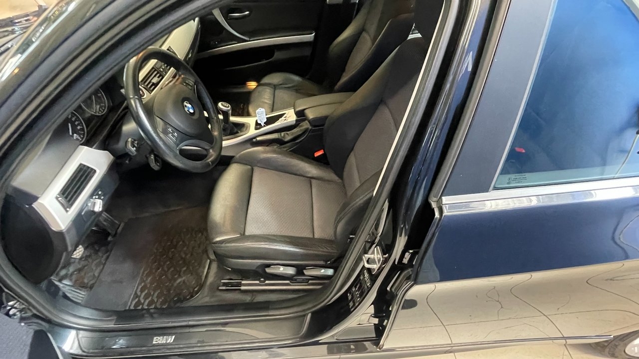 BMW 320 d Sedan Euro 5 2012, photo 4/6