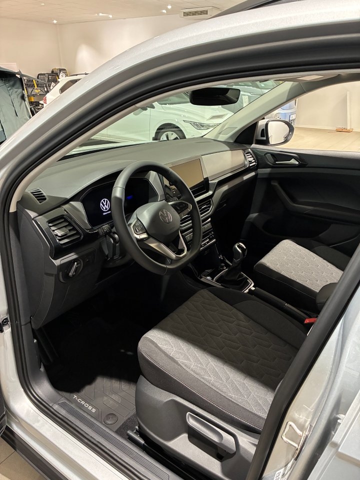 Volkswagen T-Cross TSI 95 Life Edition 2026, bild 3/4
