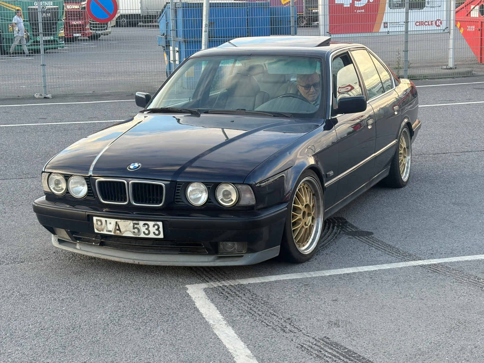 BMW 530 i Sedan Automatisk 1994, kuva 2/8