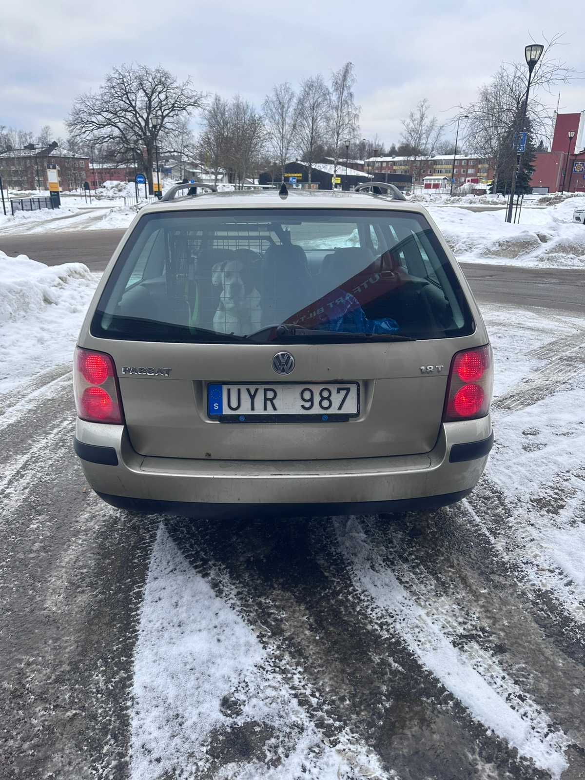 Volkswagen Passat Variant 1.8 T Manuell 2004, kuva 2/5