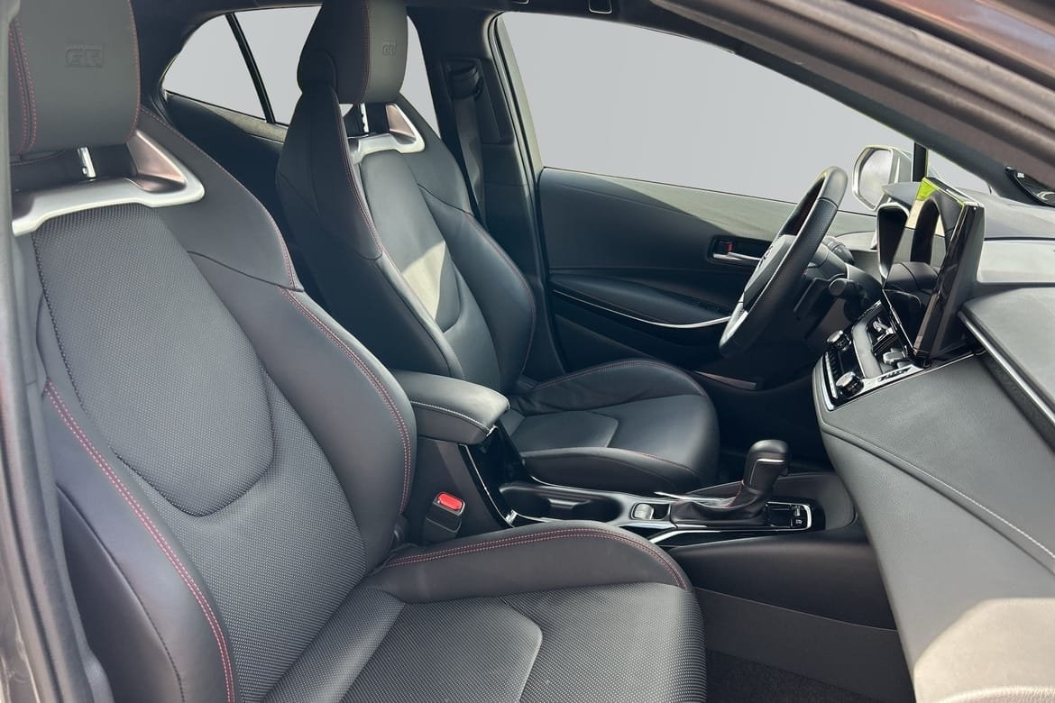 Toyota Corolla 2025, bild 6/13