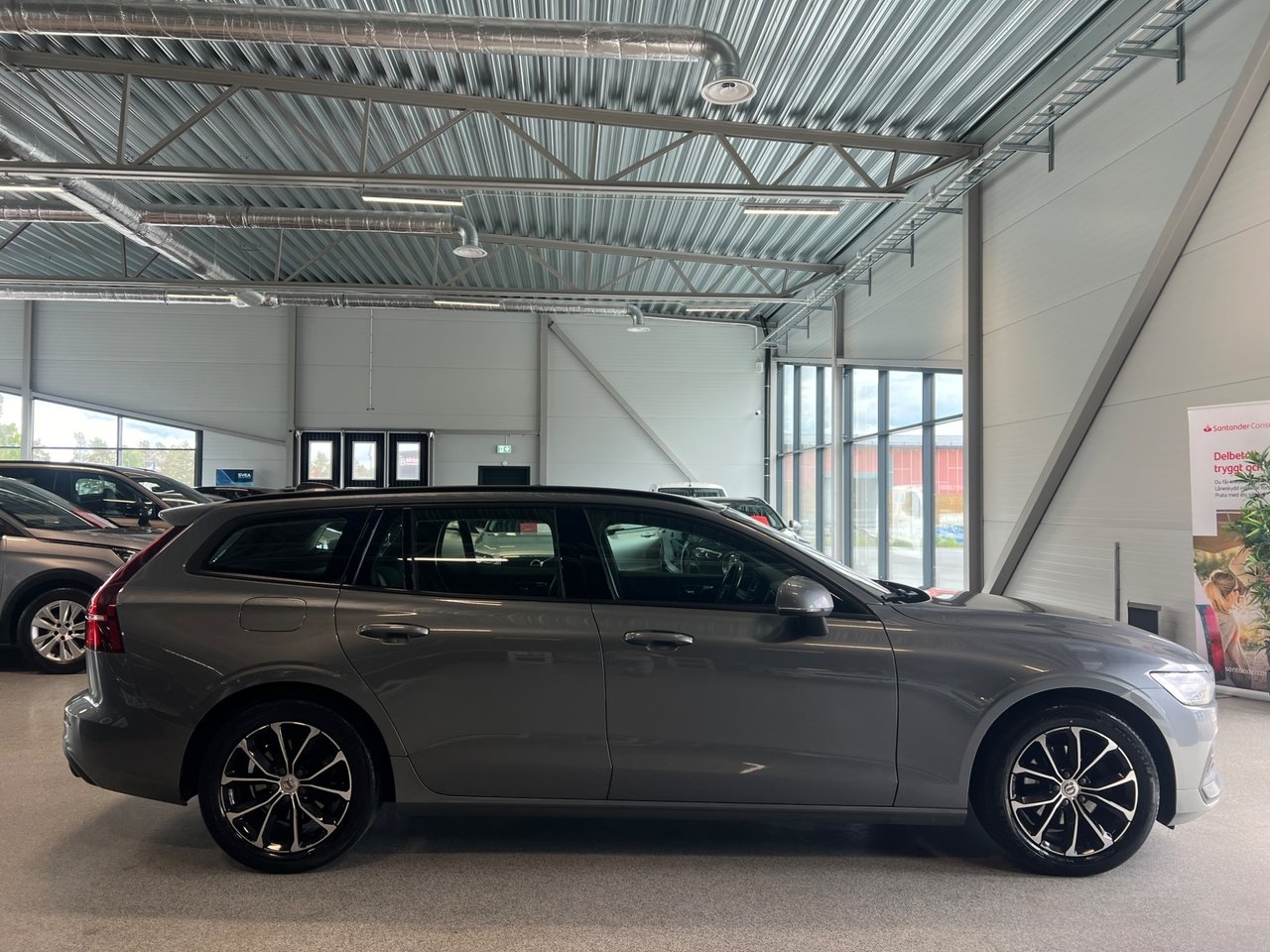 Volvo V60 2019, bild 2/20