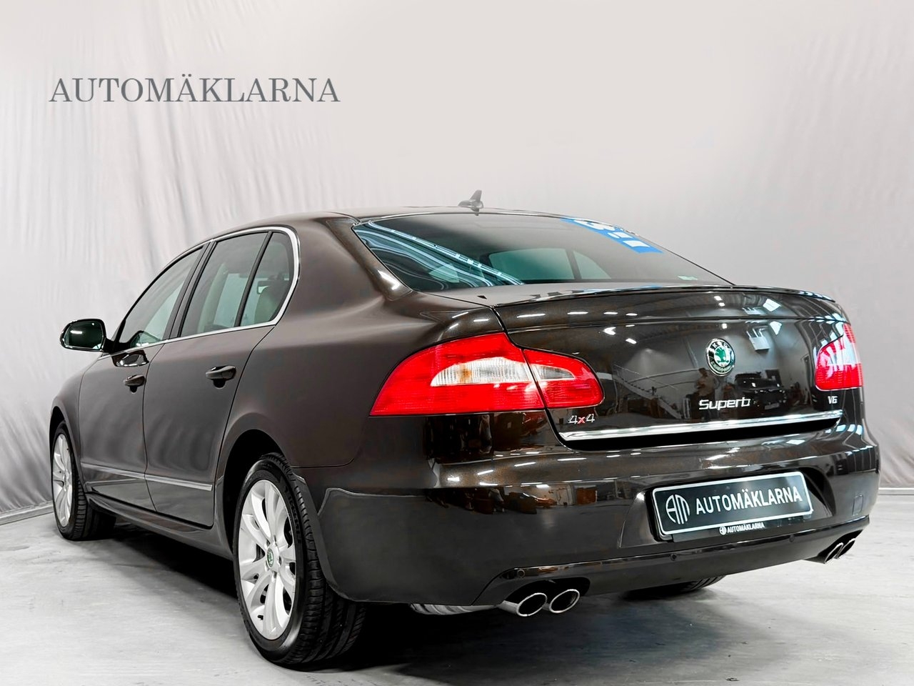 Skoda Superb 2012, bild 3/10