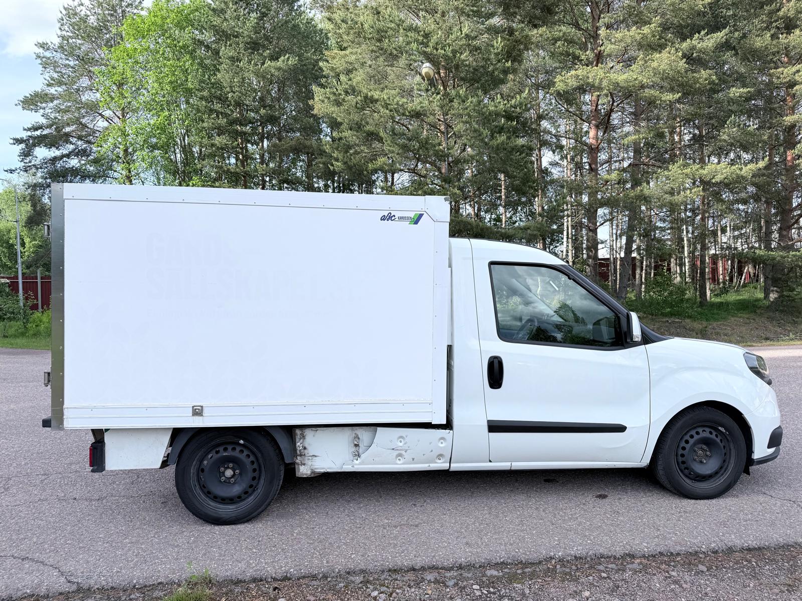 Fiat Doblo WORK UP 1.6, l kyl och frys 2021, bild 3/7