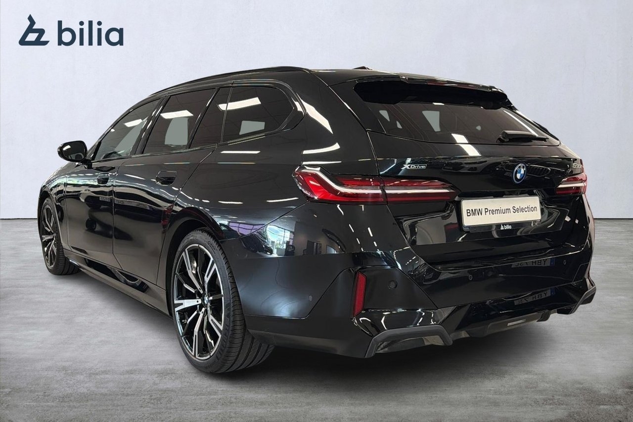 BMW 530 e xDrive Touring M-sport 2026, bild 2/10
