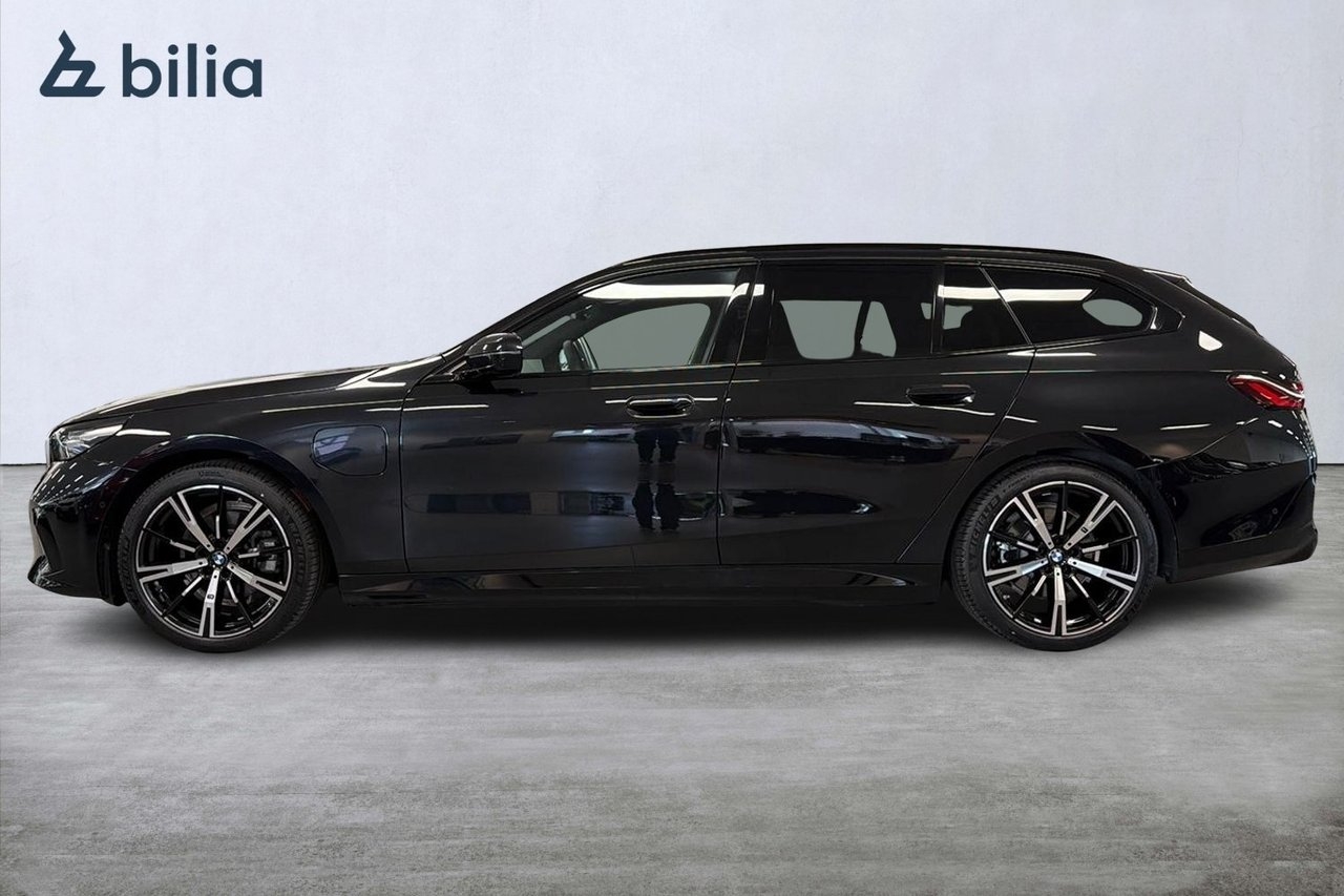 BMW 530 e xDrive Touring M-sport 2026, bild 3/10