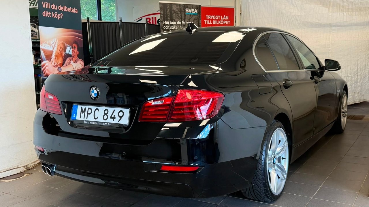 BMW 530 d xDrive Sedan 2015, bild 4/26