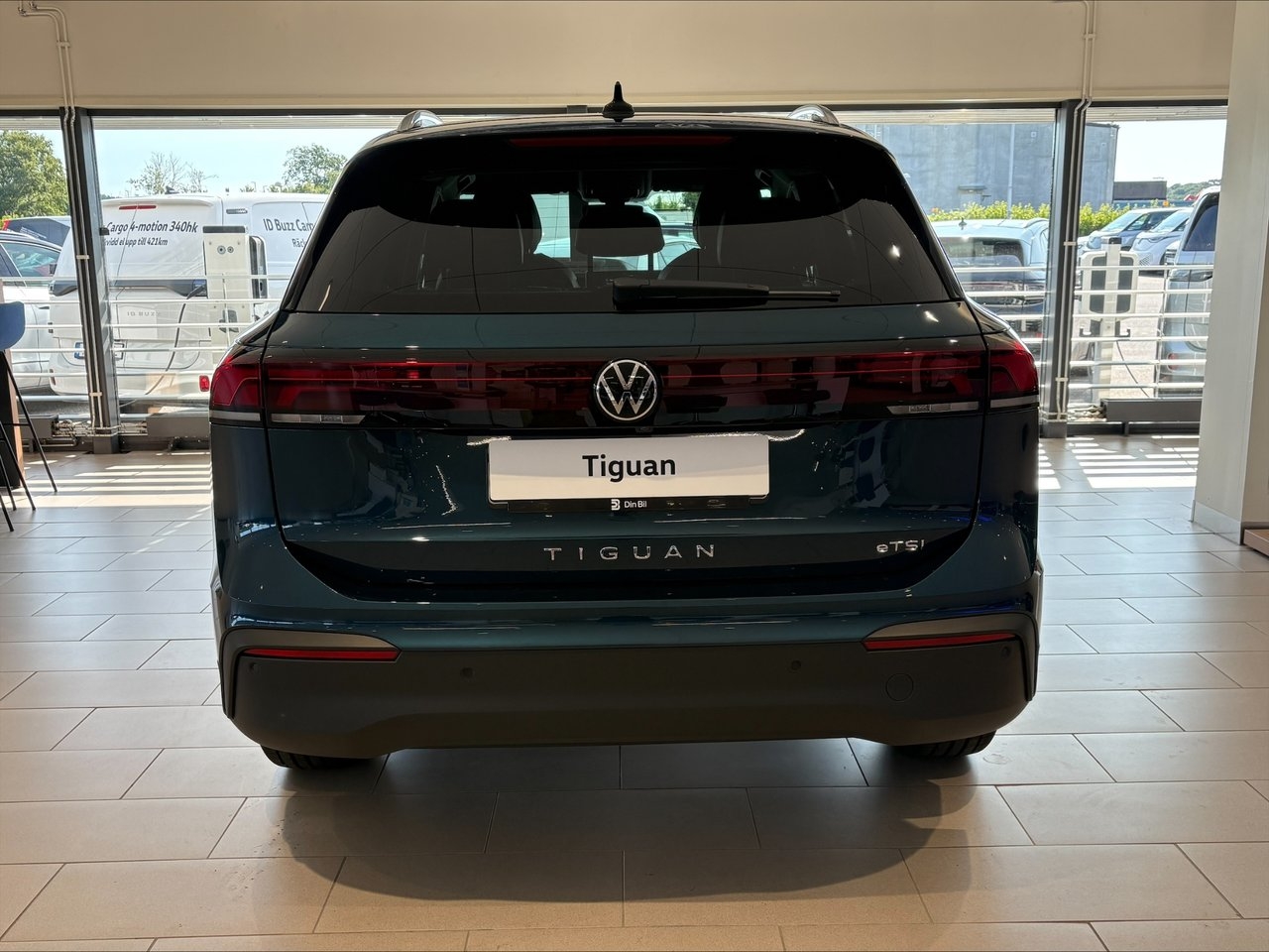 Volkswagen Tiguan Special Edition 150hk 2026, bild 4/10