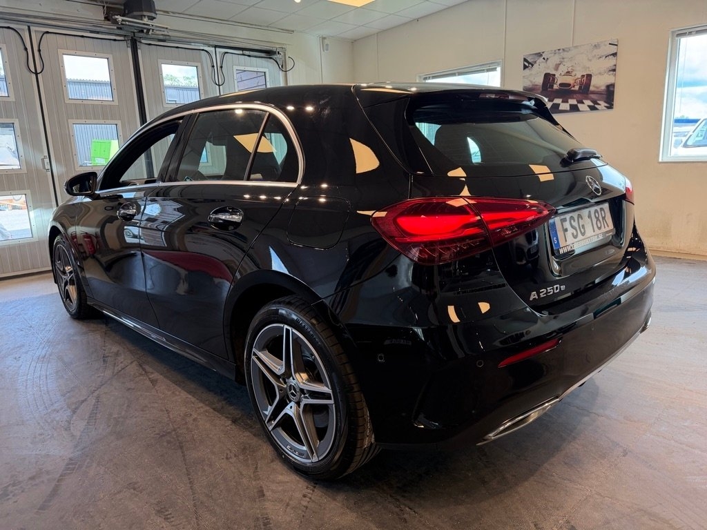 Mercedes-Benz A 2023, bild 3/25