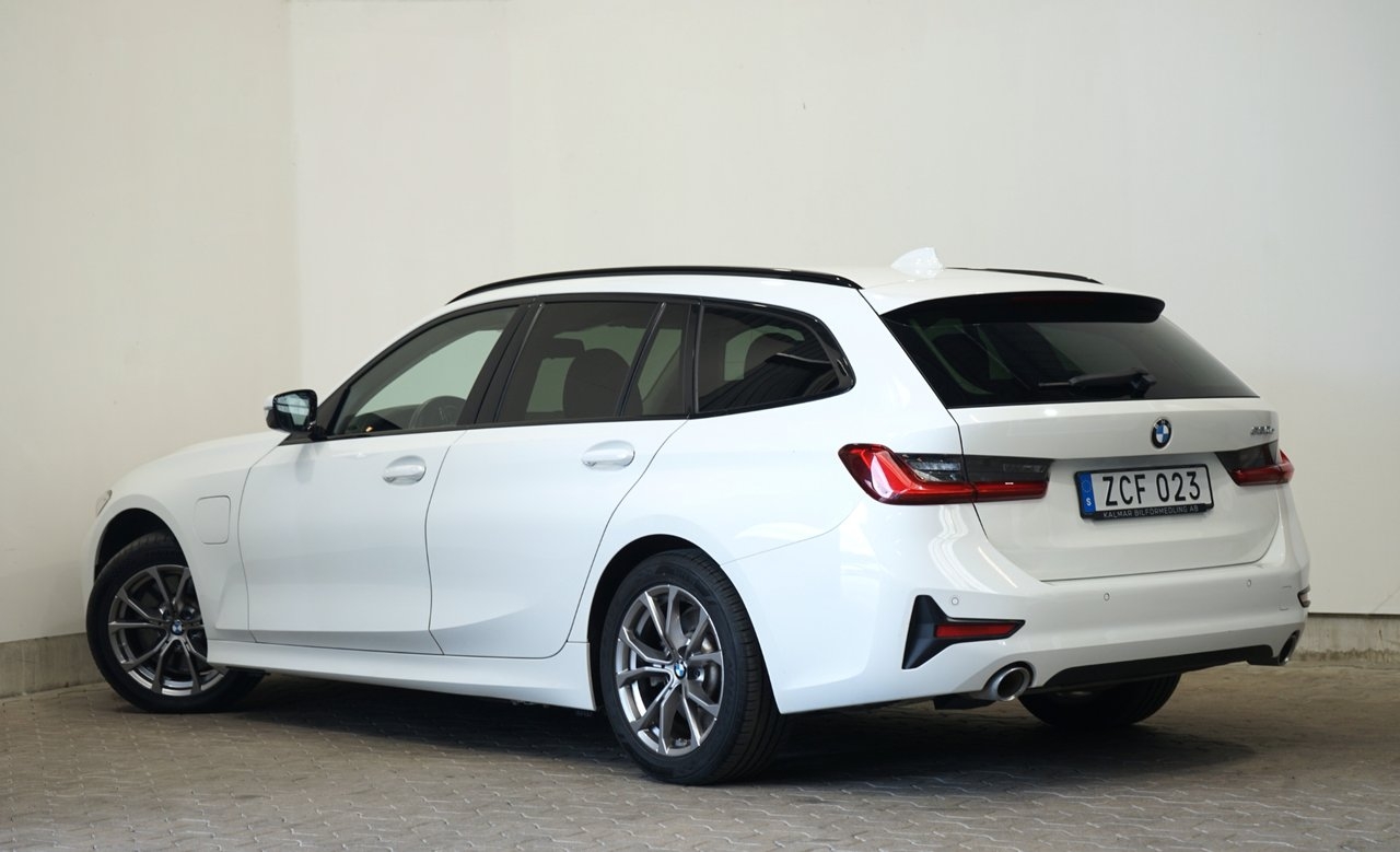 BMW 330 2021, bild 3/10