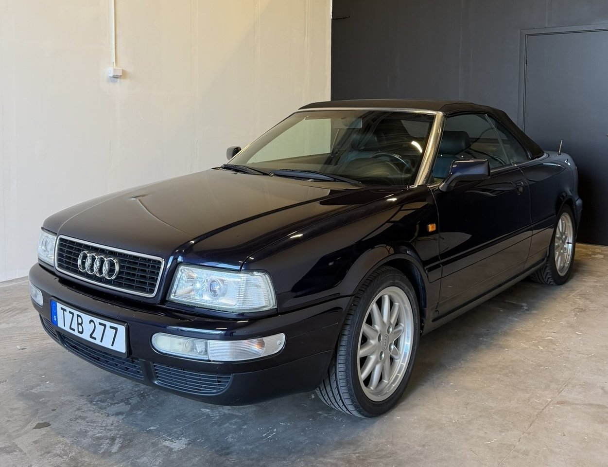 Audi Cabriolet 2.6 V6 Euro 2 2000, kuva 2/8