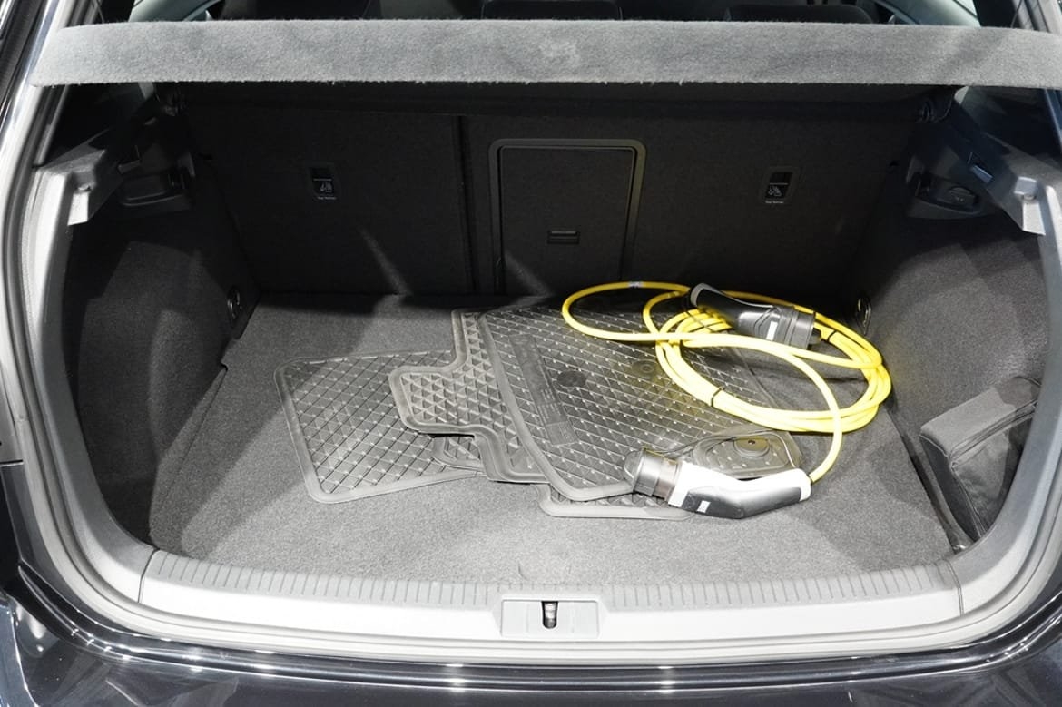 Volkswagen Golf GTE 2020, bild 4/10