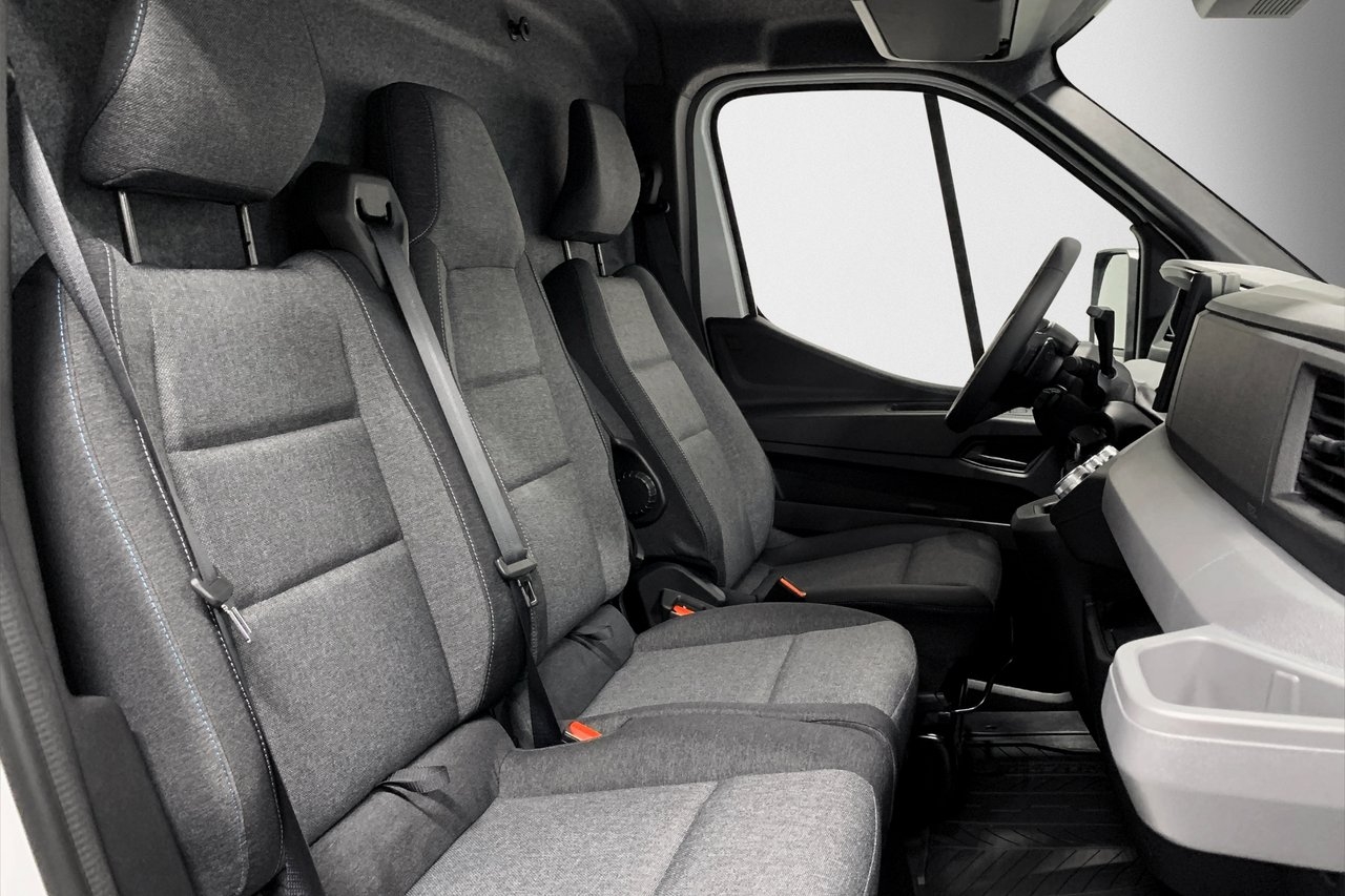 Nissan Interstar TEKNA 2026, bild 7/10