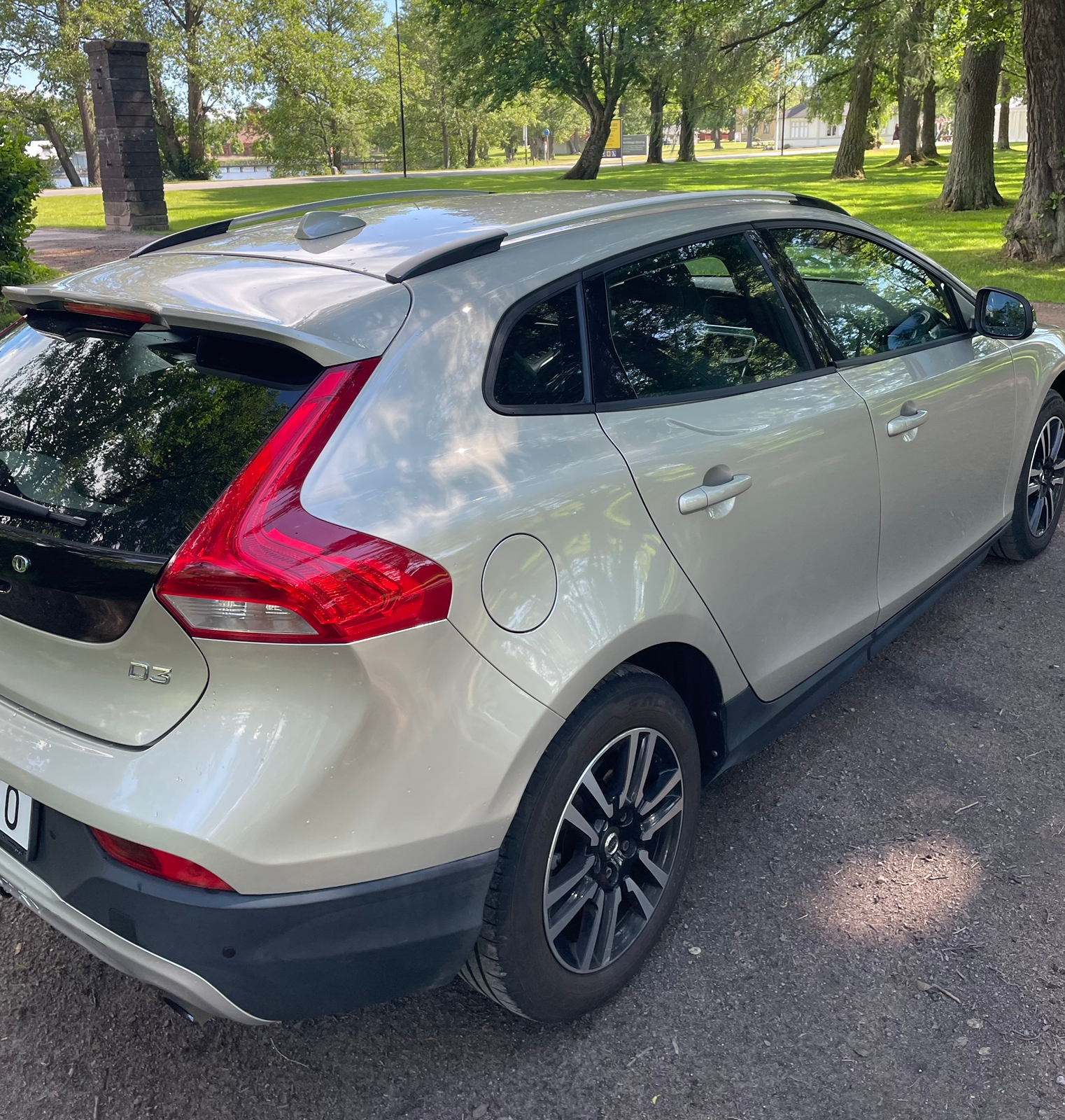 Volvo V40 Cross Country D3 Manuell 2018, bild 3/8