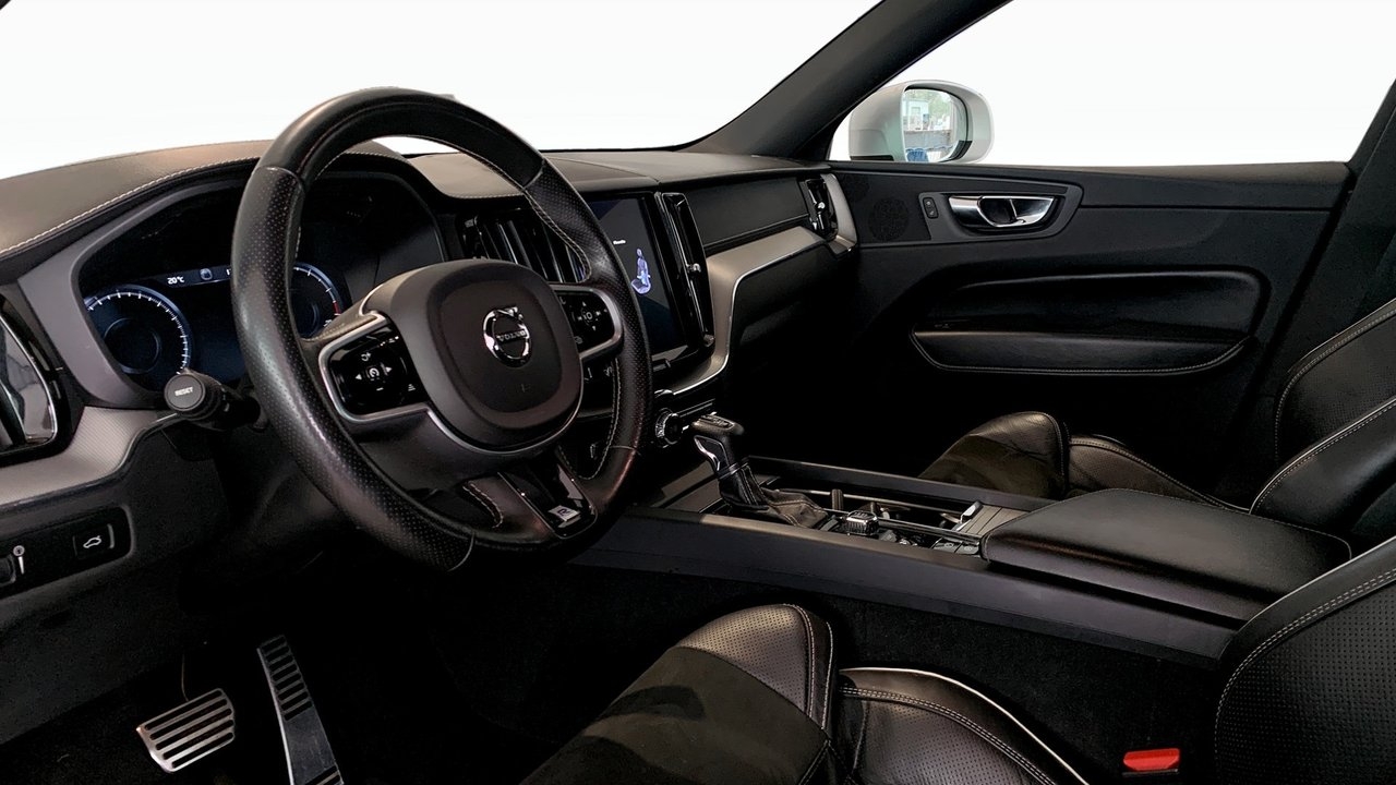 Volvo XC60 2019, kuva 7/10