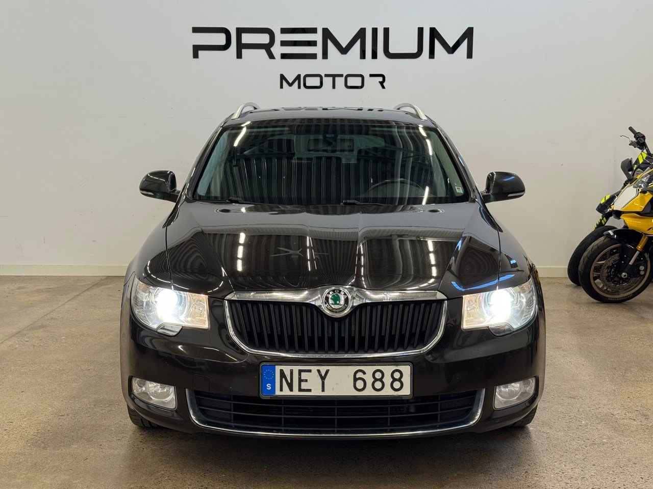 Skoda Superb 2013, bild 3/18