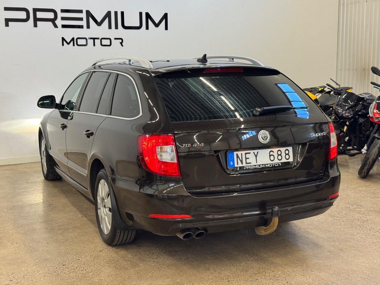 Skoda Superb 2013, bild 5/18