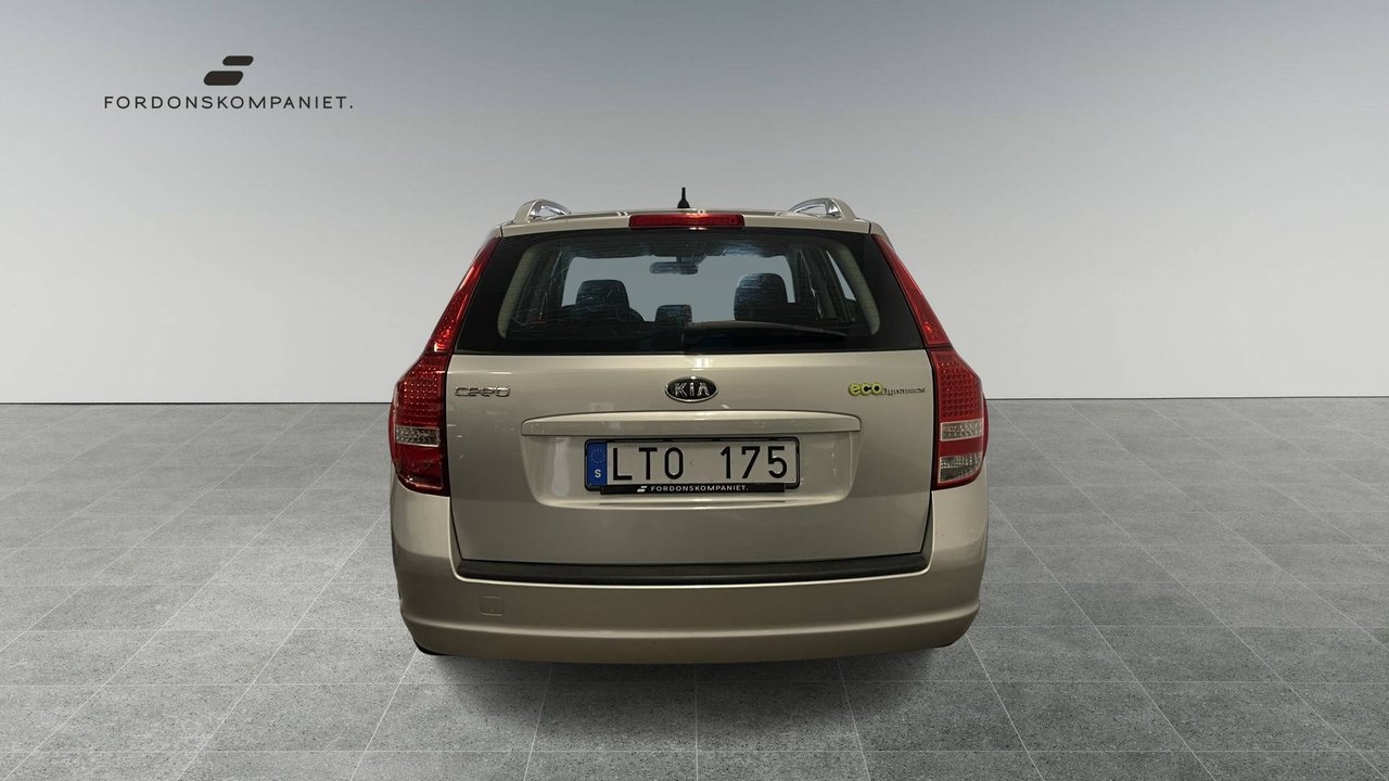 Kia Ceed 2012, photo 5/18