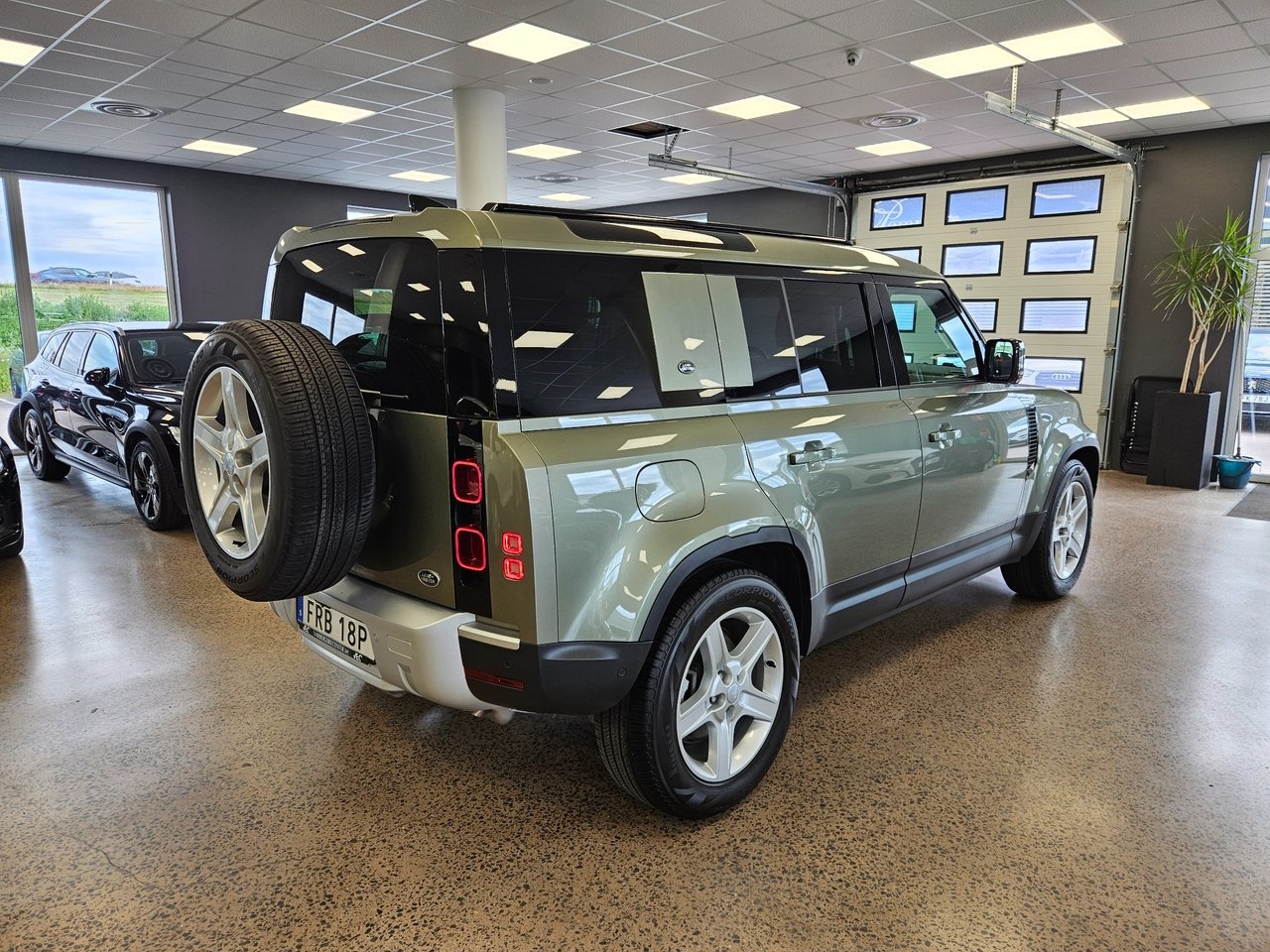 Land Rover Defender 2023, bild 6/10