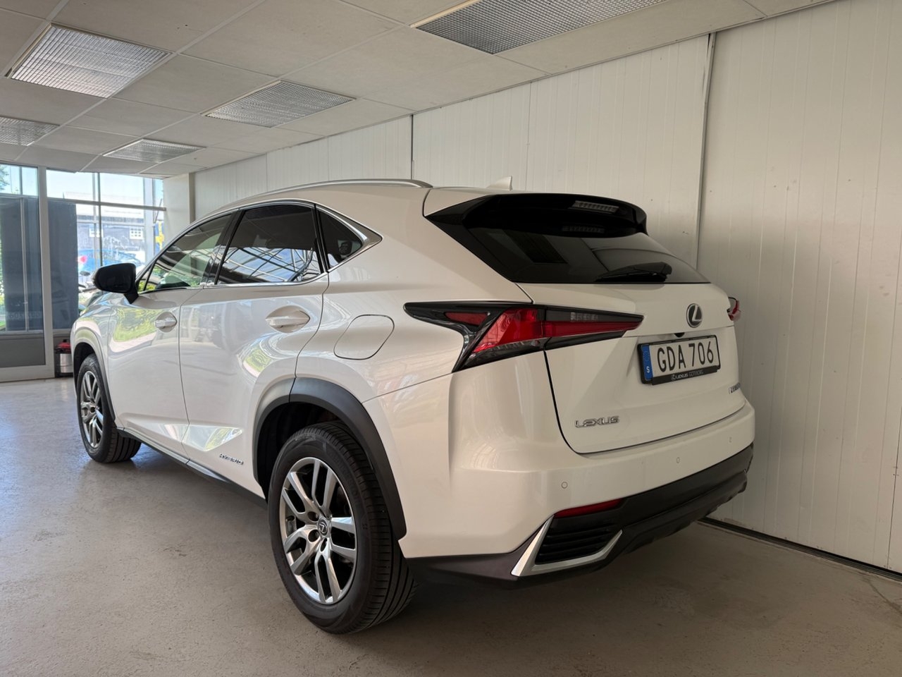 Lexus NX 2018, bild 3/9