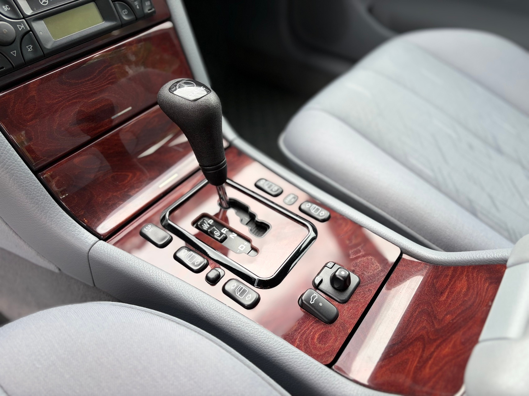 Mercedes-Benz E 200 2000, bild 7/10