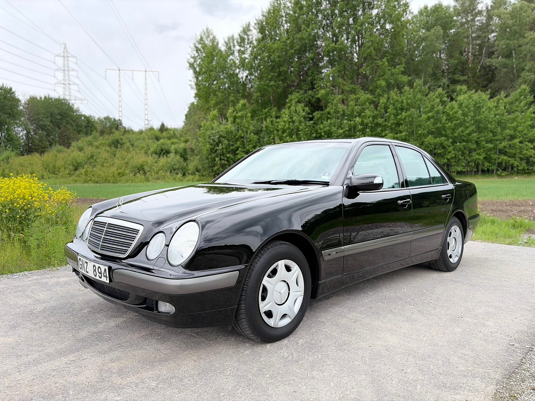 Mercedes-Benz E
