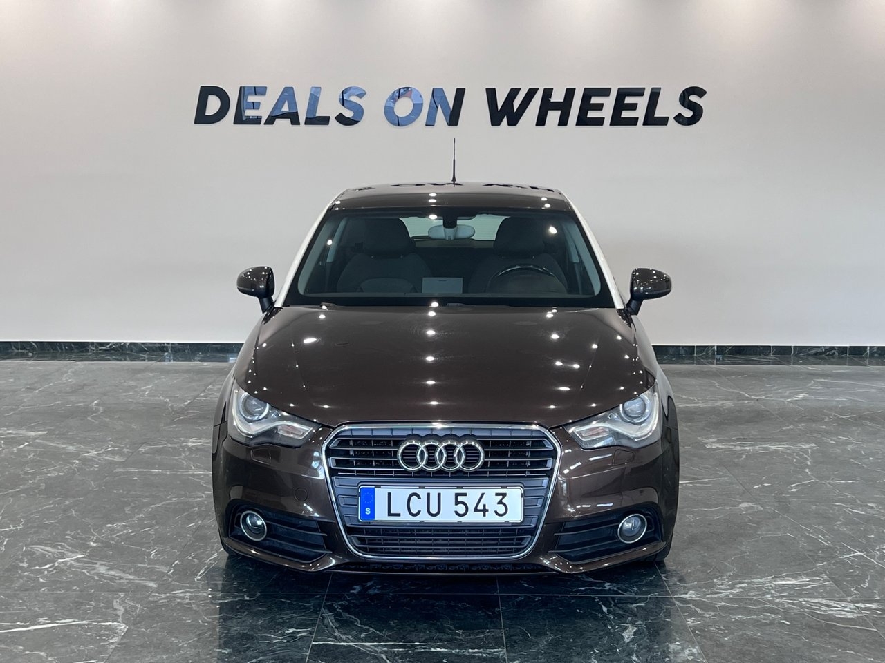 Audi A1 1.6 TDI Euro 5 Nyservad 2011, bild 4/19