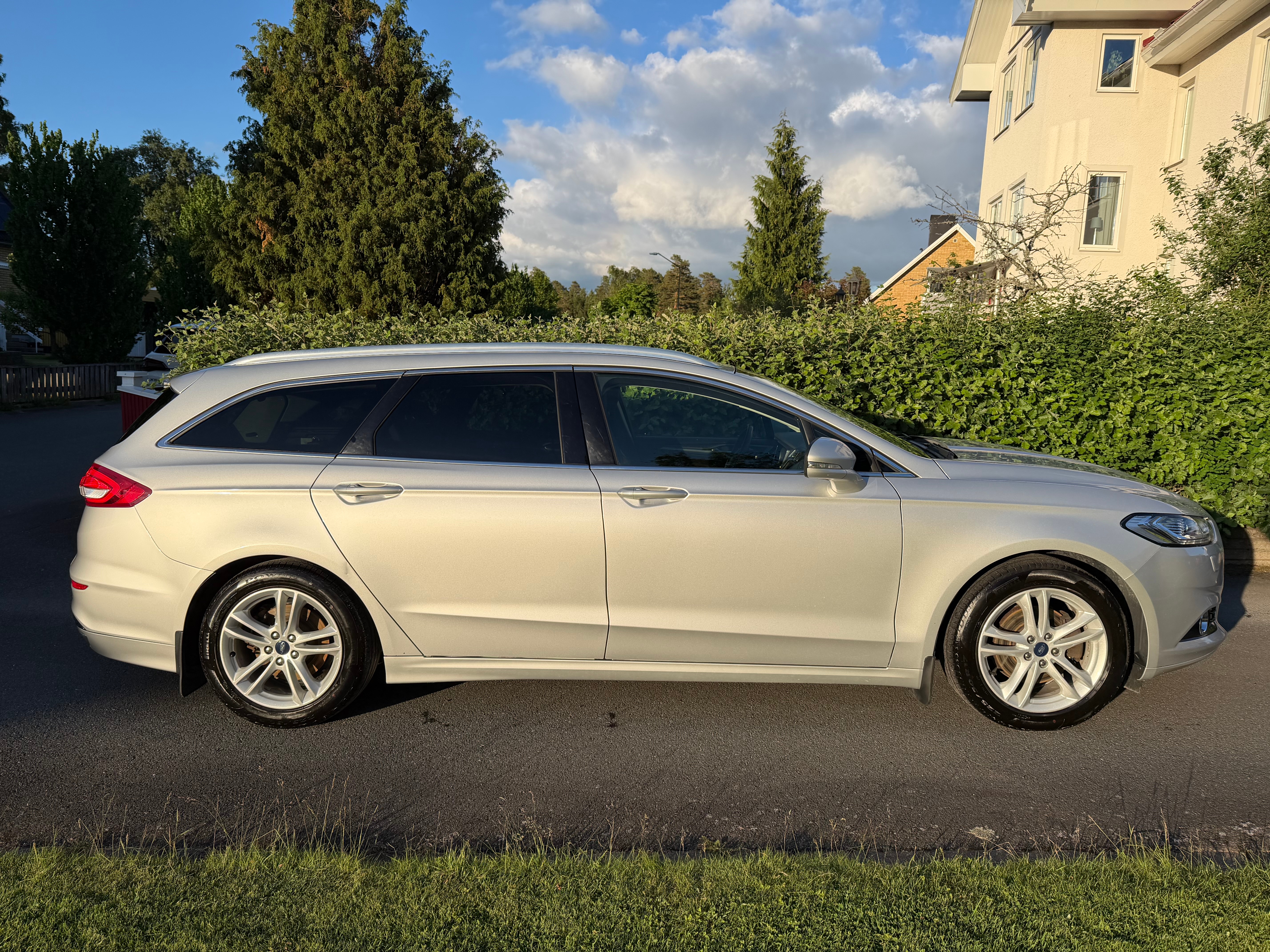 Ford Mondeo Kombi 2.0 TDCi Powershift 2018, photo 3/10