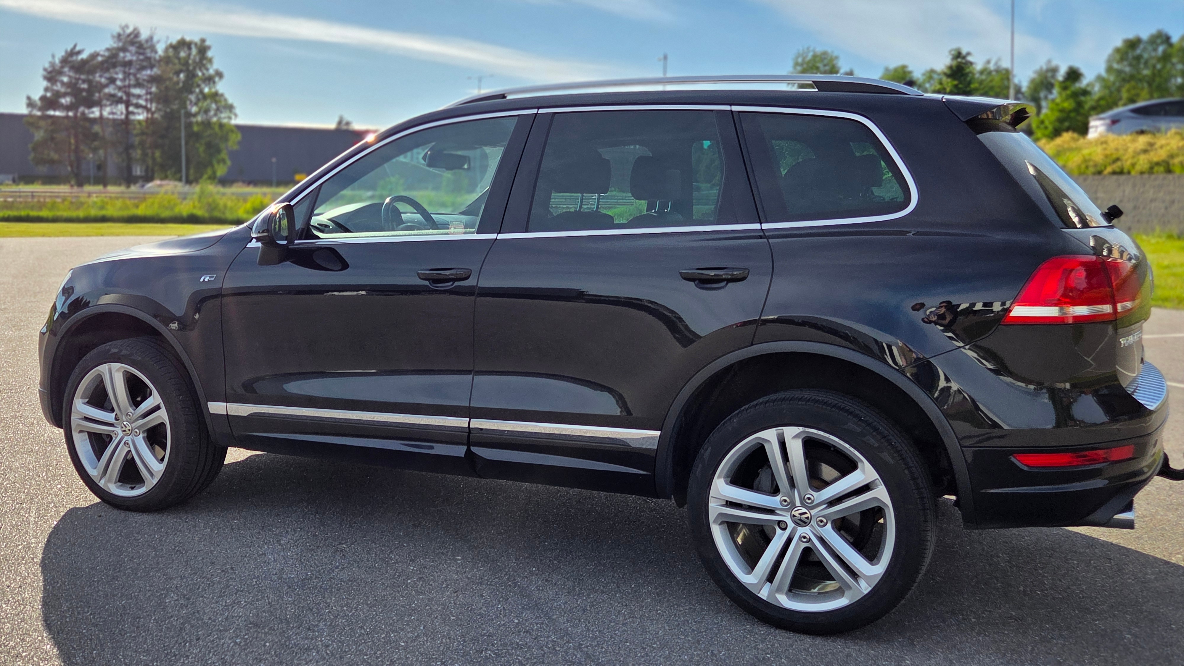 Volkswagen Touareg 4.2 V8 TDI R-Line 2013, photo 3/10