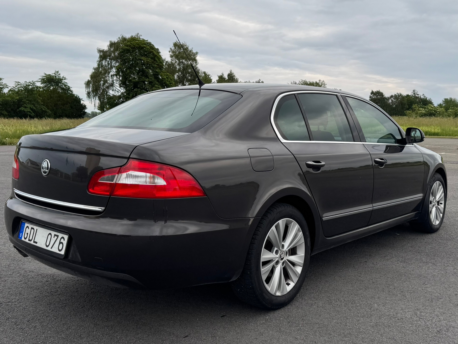 Skoda Superb 1.8 TSI DSG Sekventiell 2009, bild 3/13
