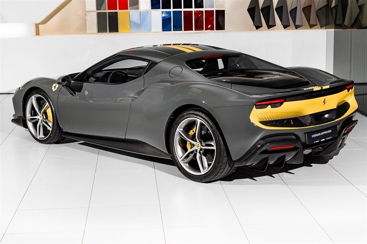 Ferrari 296 GTB GTB Assetto Fiorano 2022, photo 4/10