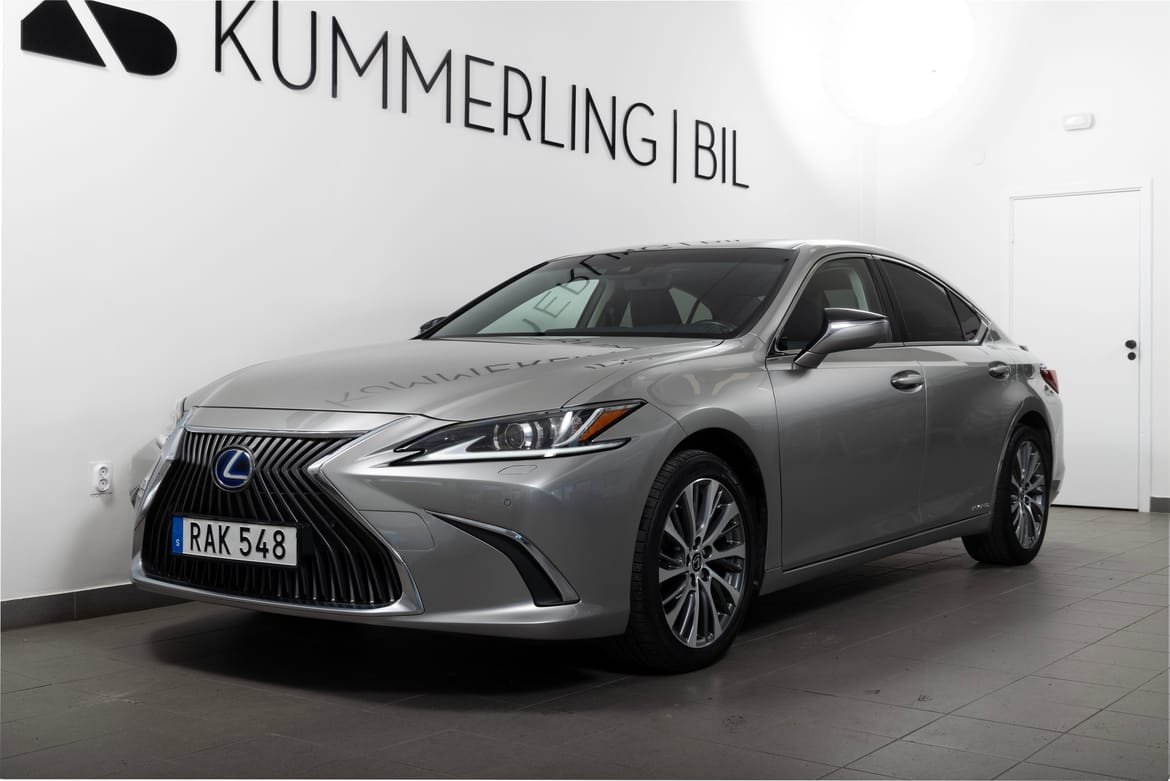 Lexus ES 2021, photo 2/10